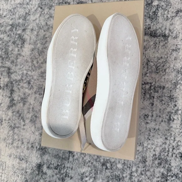 Burberry Tan and White Check Sneakers - Picture 3 of 11